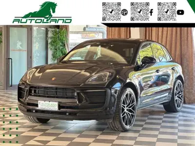 Usata Porsche Macan Chrono 265 CV (194 kW) 2021 Nero metallizzato SUV