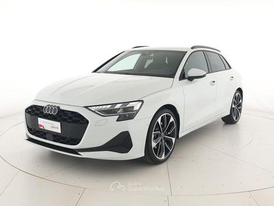 Usata Audi A3 Business 150 CV (110 kW) 2024 Bianco ghiaccio metallizzato Berlina