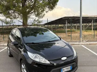 Usata Ford Fiesta Titanium 68 CV (50 kW) 2009 Nero Berlina
