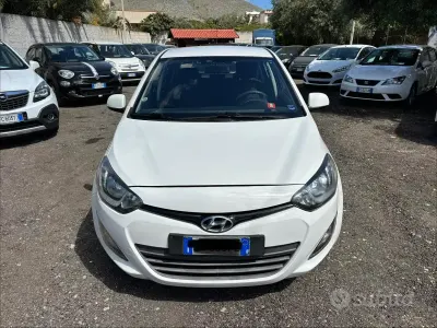 Usata Hyundai i20 Classic 75 CV (55 kW) 2013 Bianco Utilitaria
