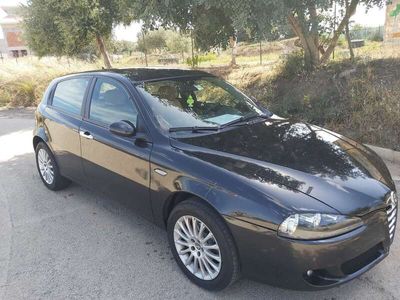 usata Alfa Romeo 147 5p 1.9 jtd Distinctive 120cv