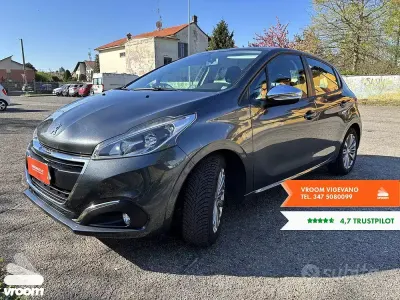 Usata Peugeot 208 Active 82 CV (60 kW) 2015 Grigio Utilitaria