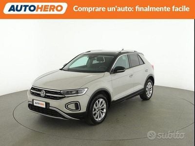 Usata VW T-Roc Style 150 CV (110 kW) 2023 Beige SUV