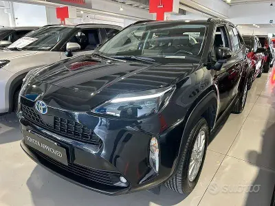 Usata Toyota Yaris Cross Active 116 CV (85 kW) 2023 Nero SUV