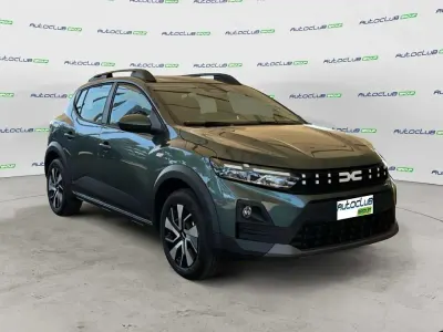 Nuova Dacia Sandero Expression 120 CV (88 kW) 2026 Verde Utilitaria
