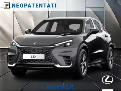 Nuova Lexus LBX 136 CV (100 kW) 2026 Grigio SUV