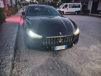 Usata Maserati Ghibli 250 CV (183 kW) 2019 Nero Berlina