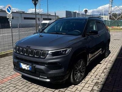 Grigio scurotetto nero Usata 2024 Jeep Compass Summit SUV | 27.800 € (Buon prezzo)