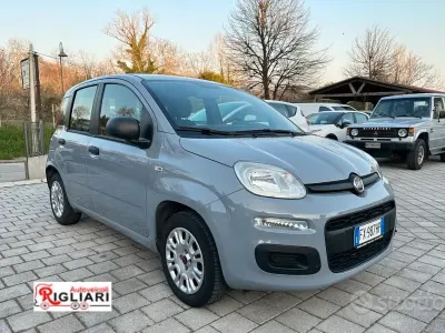 Usata Fiat Panda Connect 69 CV (50 kW) 2019 Blu Utilitaria