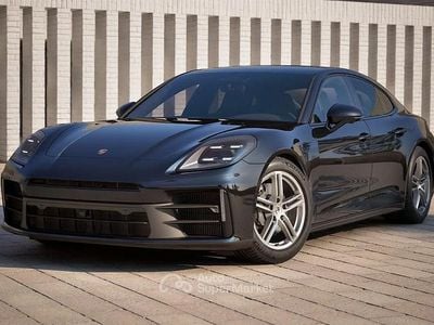 Usata Porsche Panamera 354 CV (260 kW) 2025 Nero Utilitaria