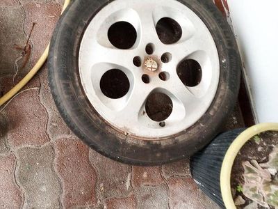 Usata Alfa Romeo 147 140 CV (102 kW) 2005 Utilitaria