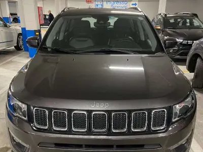 Gebraucht Jeep Compass Longitude 140 PS (102 kW) 2018 Grau SUV