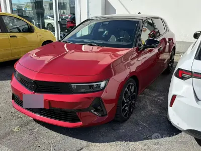 Usata Opel Astra S 131 CV (96 kW) 2023 Rosso Utilitaria
