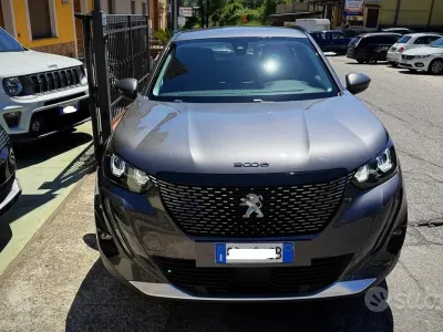 Używany Peugeot 2008 Allure 131 KM (96 kW) 2020 Szary SUV