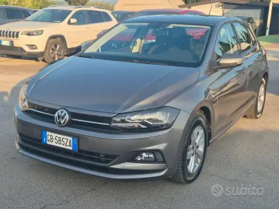 Usata VW Polo 95 CV (69 kW) 2020 Grigio Utilitaria