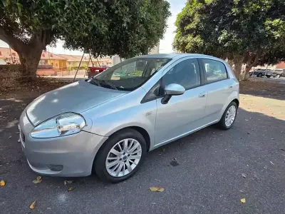 Usata Fiat Grande Punto Active 75 CV (55 kW) 2006 Grigio Utilitaria