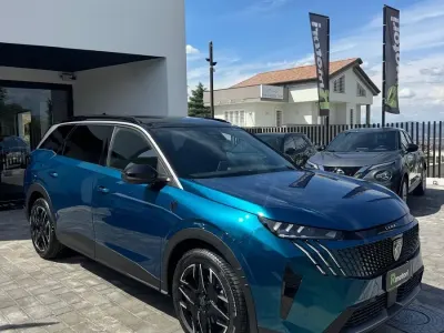 Gebraucht Peugeot 5008 GT 136 PS (100 kW) 2025 Blau SUV
