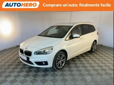 Usado BMW 216 Sport Line 116 HP (85 kW) 2015 Branco Monovolume