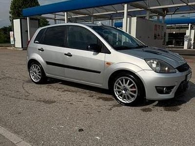 Usata Ford Fiesta 95 CV (69 kW) 2009 Berlina