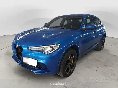 Usata Alfa Romeo Stelvio Quadrifoglio 510 CV (375 kW) 2022 Blu/azzurro SUV