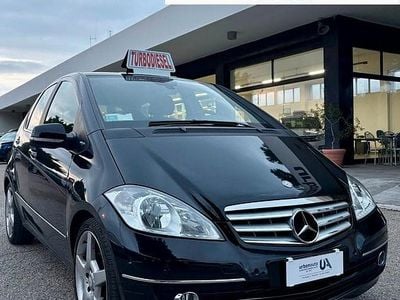 Usata Mercedes A200 140 CV (102 kW) 2011 Nero Berlina