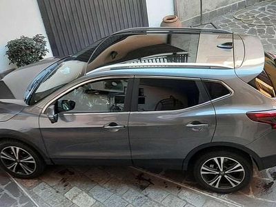 Usata Nissan Qashqai Acenta 116 CV (85 kW) 2017 Grigio SUV
