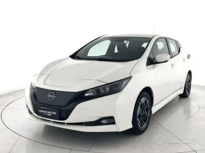 Usata Nissan Leaf Acenta 89 kW (122 CV) 2023 Bianco Utilitaria