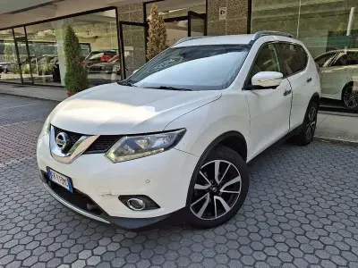 Usata Nissan X-Trail Acenta Premium 131 CV (96 kW) 2017 Bianco perlato SUV