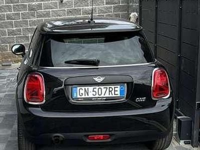 Usata Mini ONE Hype 102 CV (75 kW) 2019 Utilitaria