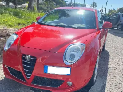 Usata Alfa Romeo MiTo Distinctive 120 CV (88 kW) 2009 Rosso Utilitaria