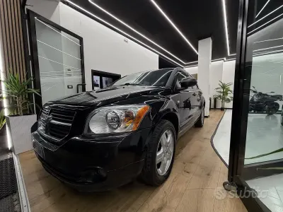 Usata Dodge Caliber SXT 140 CV (102 kW) 2009 Nero Utilitaria