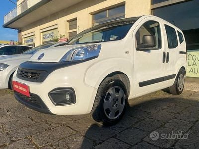 Begagnad Fiat Qubo Easy 77 HK (56 kW) 2018 Vit Minibuss