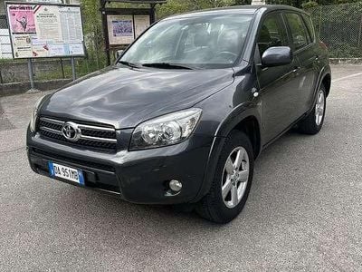 Usado Toyota RAV4 Luxury 177 CV (130 kW) 2006 SUV