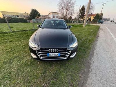 Begagnad Audi A4 Business Plus 163 HK (119 kW) 2021 Kombi