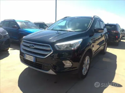 Usata Ford Kuga Titanium S 120 CV (88 kW) 2017 Nero SUV
