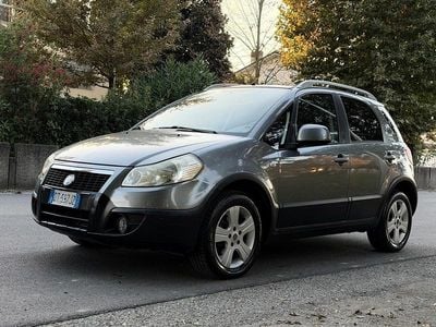 Usata Fiat Sedici Emotion 107 CV (78 kW) 2009 Grigio SUV