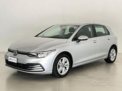 Usata VW Golf VII Life 131 CV (96 kW) 2020 Grigio Berlina