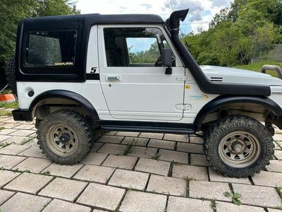 Suzuki Samurai