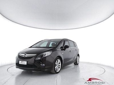 Usata Opel Zafira Tourer Cosmo 130 CV (95 kW) 2012 Marrone Monovolume