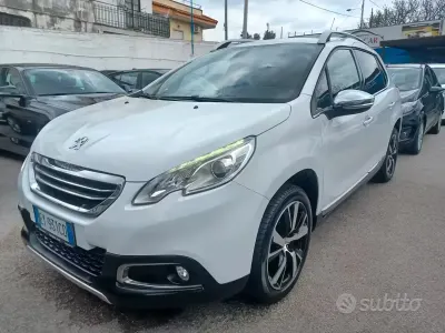 Occasion Peugeot 2008 Allure 115 ch (84 kW) 2015 Blanc SUV