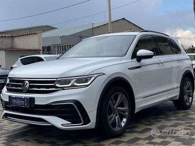 Usata VW Tiguan R-line 150 CV (110 kW) 2022 Bianco SUV