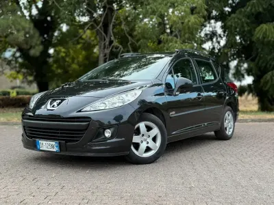 Usata Peugeot 207 Sport 73 CV (53 kW) 2009 Nero Station wagon