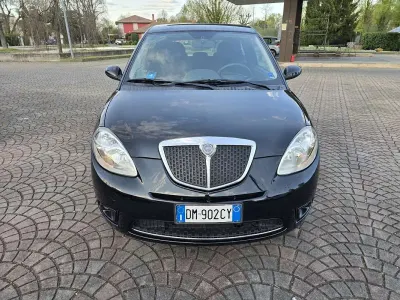 Usata Lancia Ypsilon 60 CV (44 kW) 2007 Utilitaria