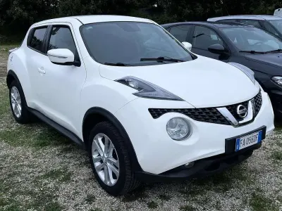 Usata Nissan Juke Acenta 110 CV (80 kW) 2015 Bianco SUV