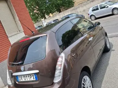 Usata Lancia Ypsilon 60 CV (44 kW) 2009 Utilitaria