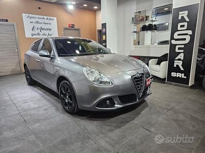 Usata Alfa Romeo Giulietta Distinctive 105 CV (77 kW) 2012 Grigio Utilitaria