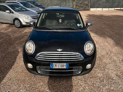 Usata Mini Cooper D 112 CV (82 kW) 2012 Nero Utilitaria
