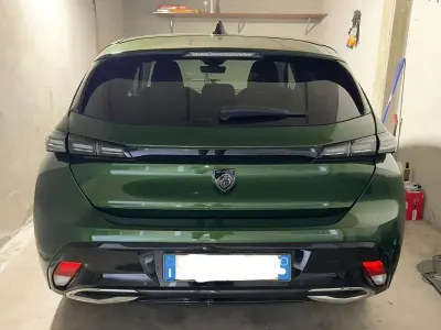 Usata Peugeot 308 Allure 131 CV (96 kW) 2022 Verde Berlina