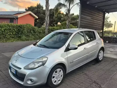 Usata Renault Clio IV 75 CV (55 kW) 2012 Nero Berlina
