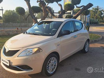 usata Lancia Ypsilon 2016 1.3 mjet